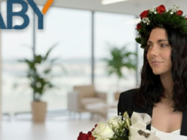 QUANDO IL COLORE DIVENTA PROGETTO. Laurea con i colori di Aby Store