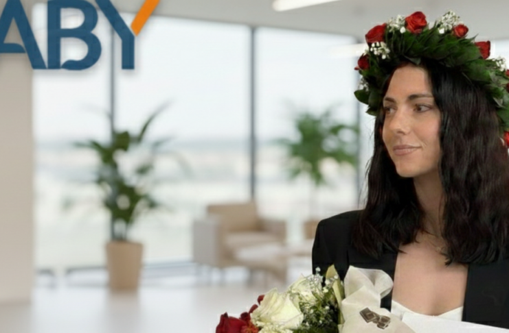 QUANDO IL COLORE DIVENTA PROGETTO. Laurea con i colori di Aby Store