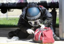 ALLARME BOMBA SU VIALE EUROPA. Sul posto gli artificieri della Polizia