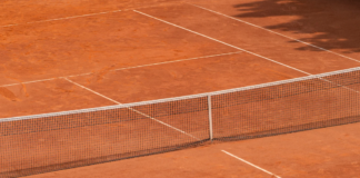 CAMPI DA TENNIS SENZA CONVENZIONE. Brizzi e Giurlani chiedono spiegazioni