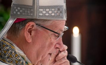 VESCOVO FAUSTO. Domenica il saluto della Chiesa pesciatina