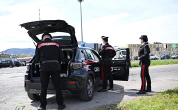 FURTO IN TRE SUPERMERCATI. Due sudamericani arrestati