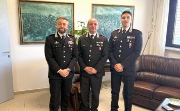 I CARABINIERI SALUTANO IL CAPITANO DE NICOLA. Al comando del NOR della Compagnia di Montecatini Terme