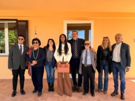 MIA DIOP A PESCIA, visita la villetta confiscata. Ospiterà giovani con disagio psichico