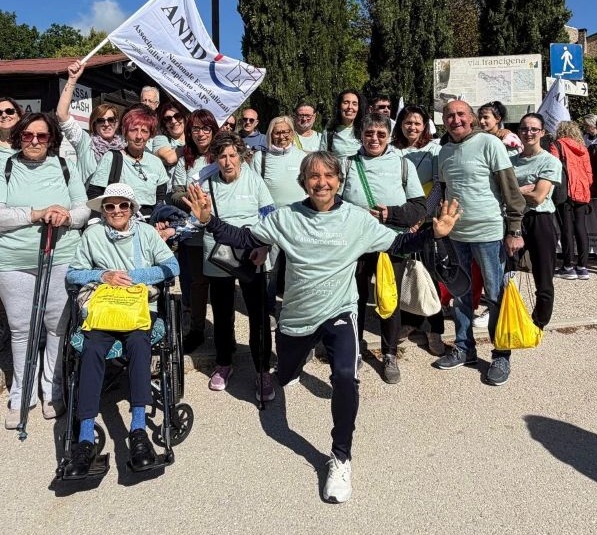 Pazienti_familiari_operatori sulla via Francigena_1