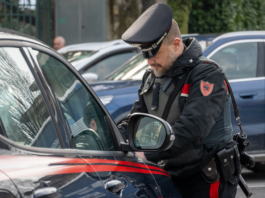 RUBA ARTICOLI DI ELETTRONICA. 48enne italiano arrestato dai Carabinieri