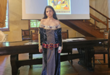 DAGLI UFFIZI IN PIAZZA MAZZINI. Il Sismondi-Pacinotti ricrea l’abito del ‘300 per la Dama di Pescia