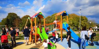 INCIVILTA’ E VANDALISMI. Chiuso per protesta il parco giochi