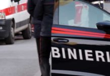 DEVASTA AUTO e FINISCE IN OSPEDALE. Quarantenne ubriaco scortato dai Carabinieri